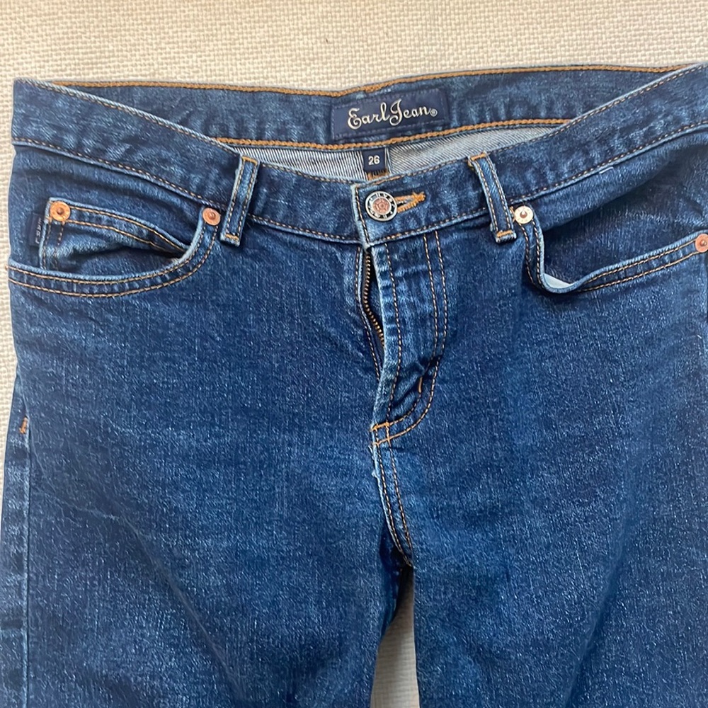 Earl Jeans. Worn only once. Size 26z